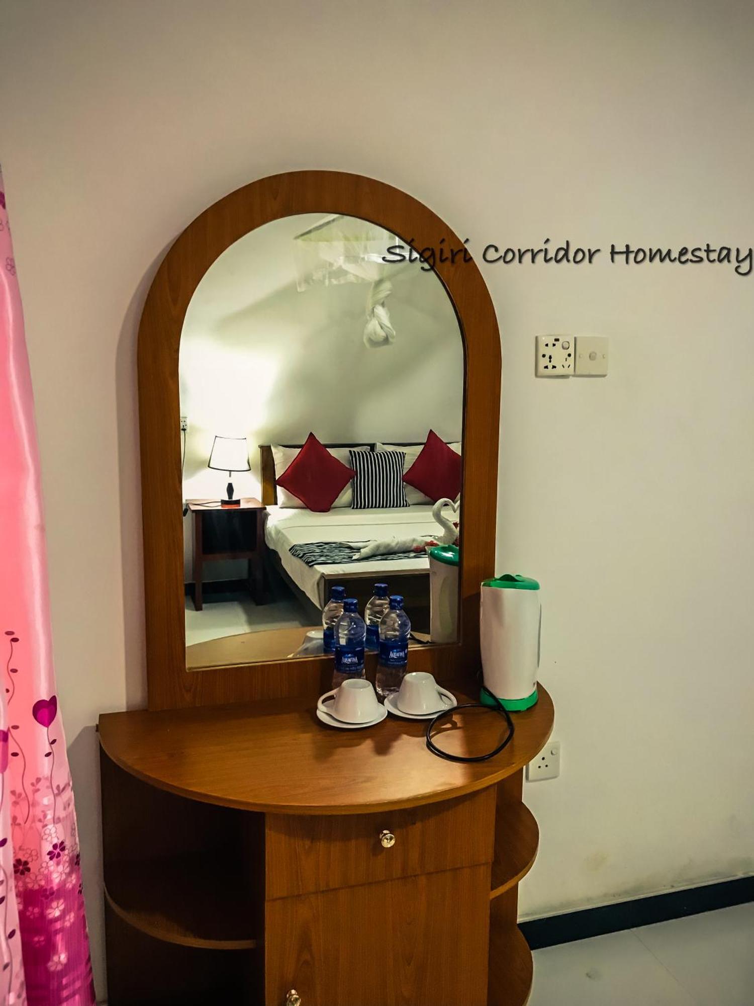 Sigiri Corridor Home Stay Sigiriya Phòng bức ảnh